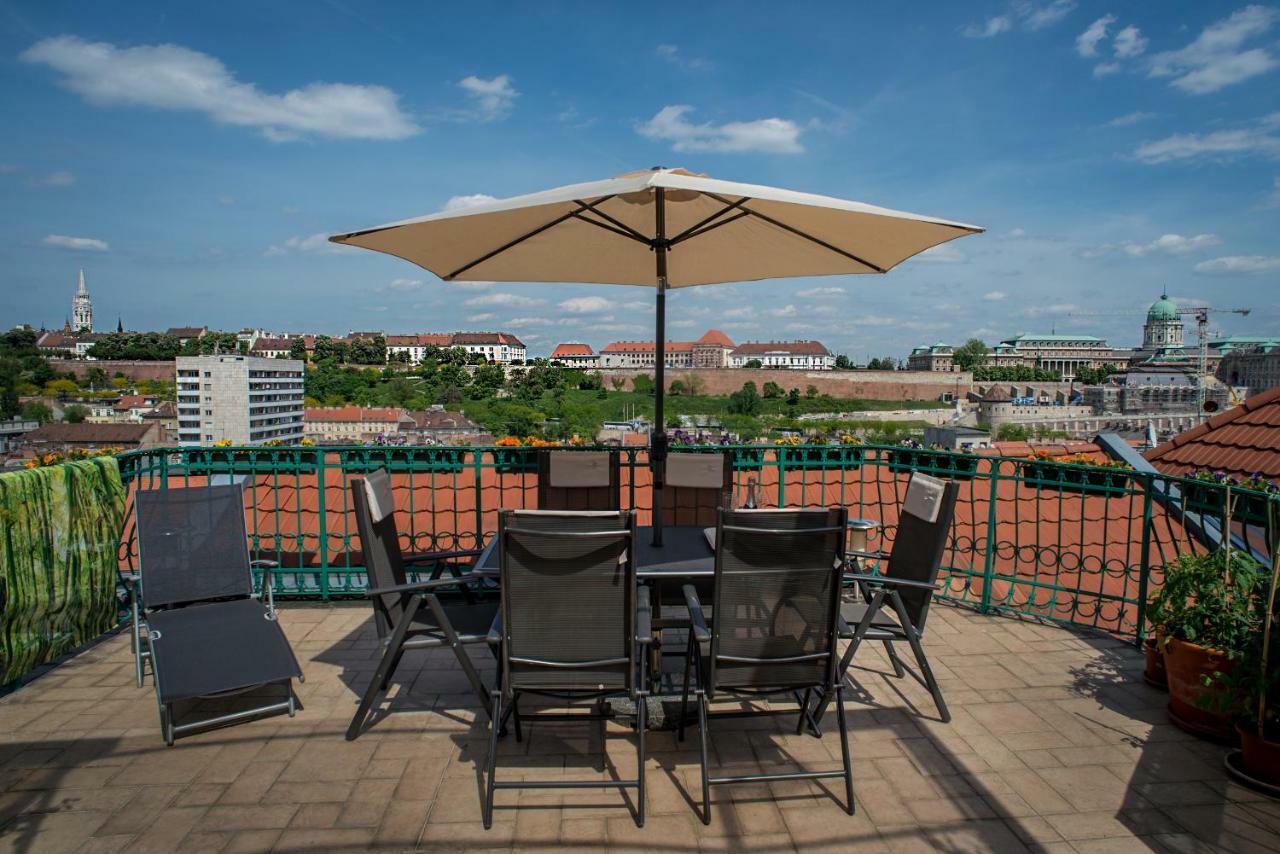 Penthouse With Free Parking And Free Bikes, Wellness 8 Min Walk Apartment Budapest Ngoại thất bức ảnh